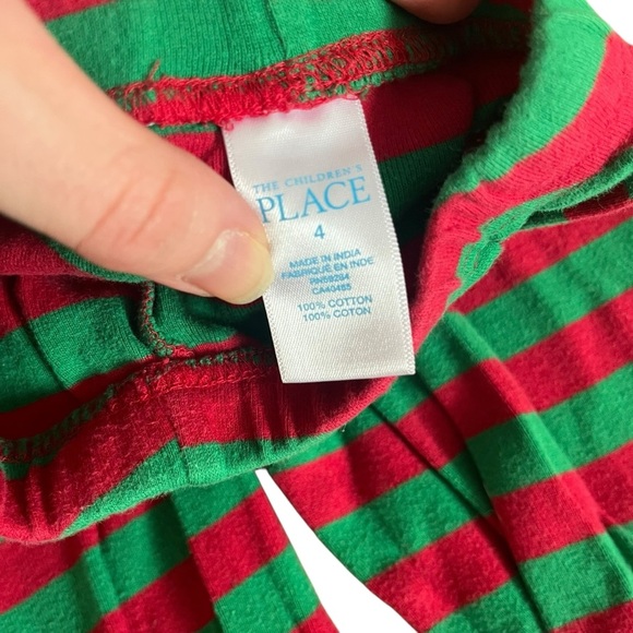 Festive Christmas Green and Red Elf Pajama two piece Set toddler size 4 unisex - Picture 4 of 8